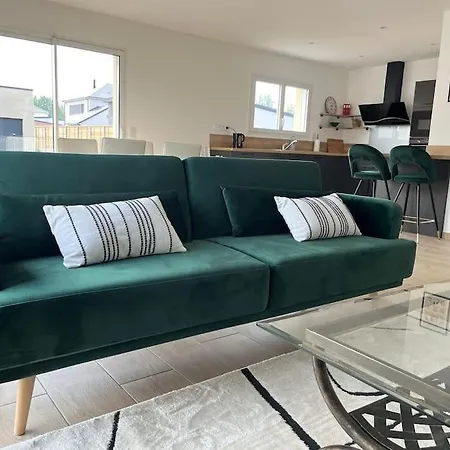 La Maison Des Copains Au Coeur Du Dday Carentan